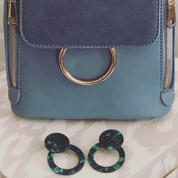 🆕 Emerald City Acrylic Geometric Earrings 💚 - Picture 7 of 8